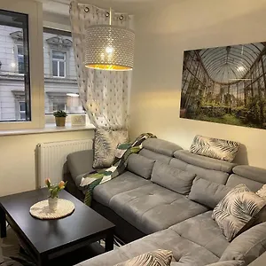goldmol-apartments-central.vienna-besthotels.com/