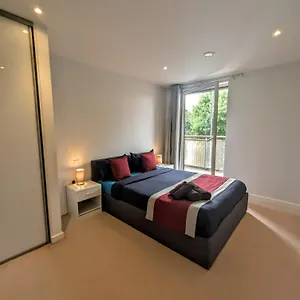  Apartment Modern Near Greenwich - Rooftop View